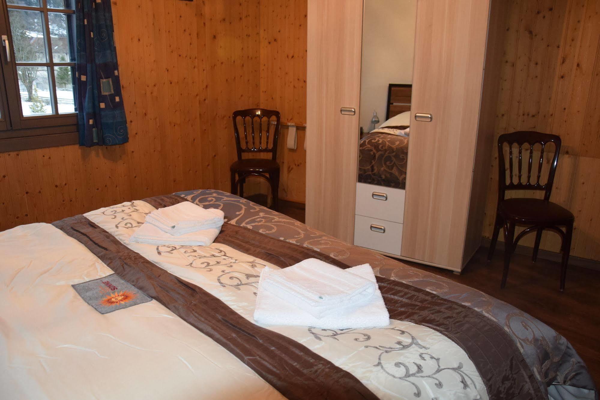 Hotel Sonne Айнзидельн Экстерьер фото