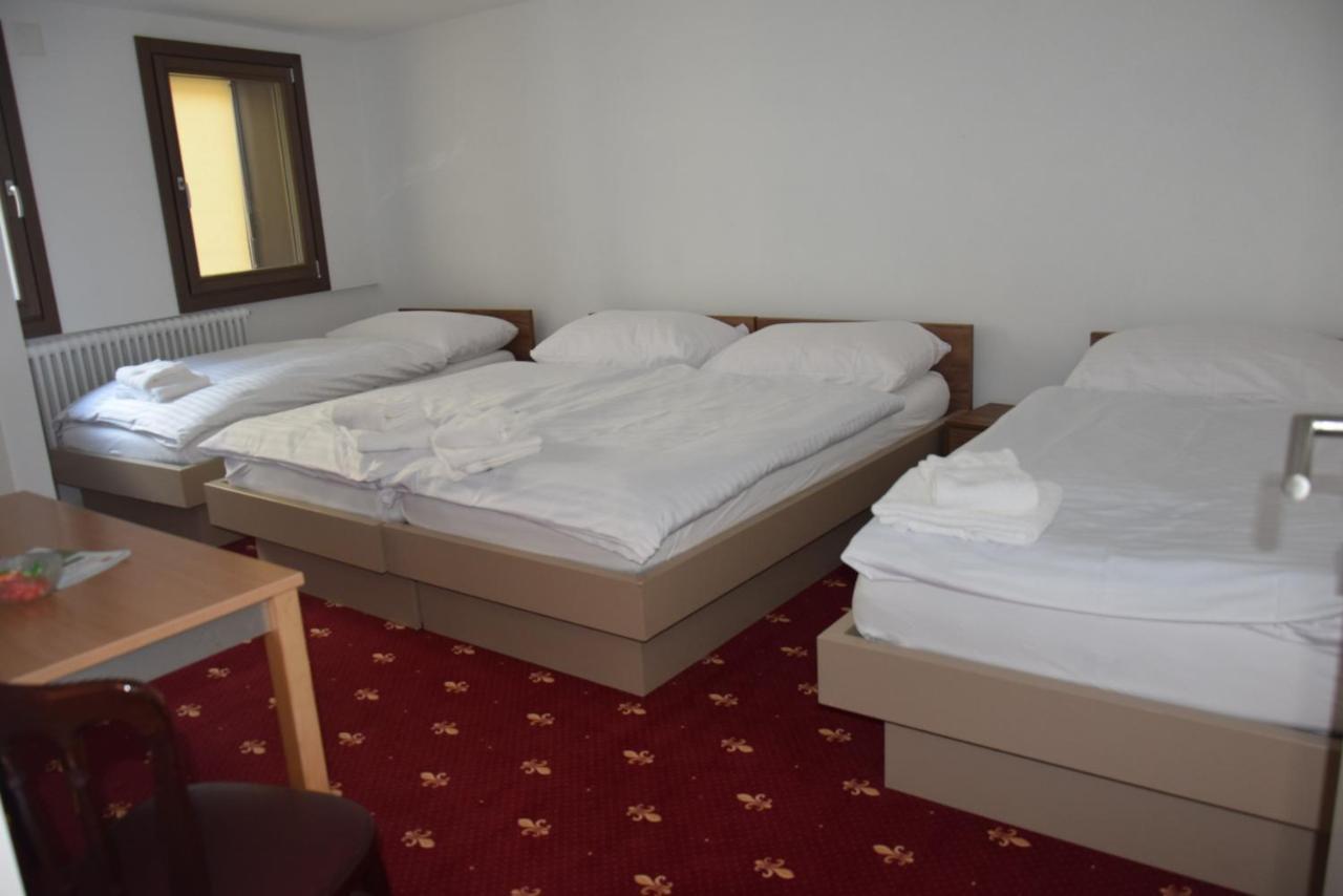 Hotel Sonne Айнзидельн Экстерьер фото